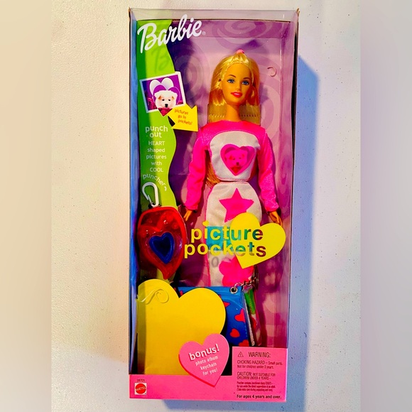 2000 Barbie - Picture 1 of 1